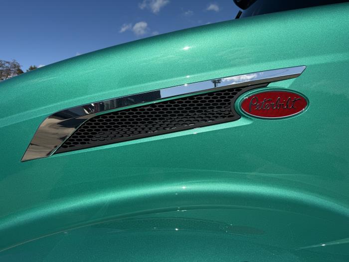 2026 Peterbilt 579-13
