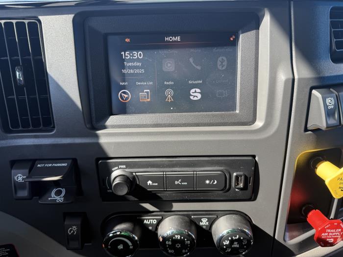 2026 Peterbilt 579-33