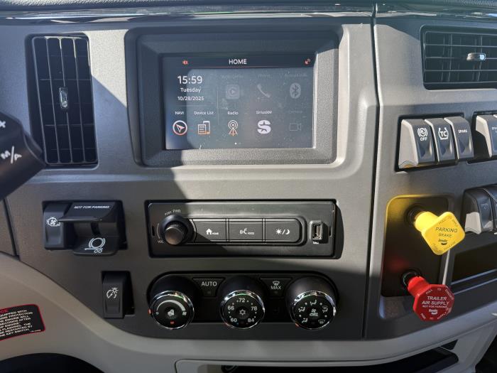 2026 Peterbilt 579-35