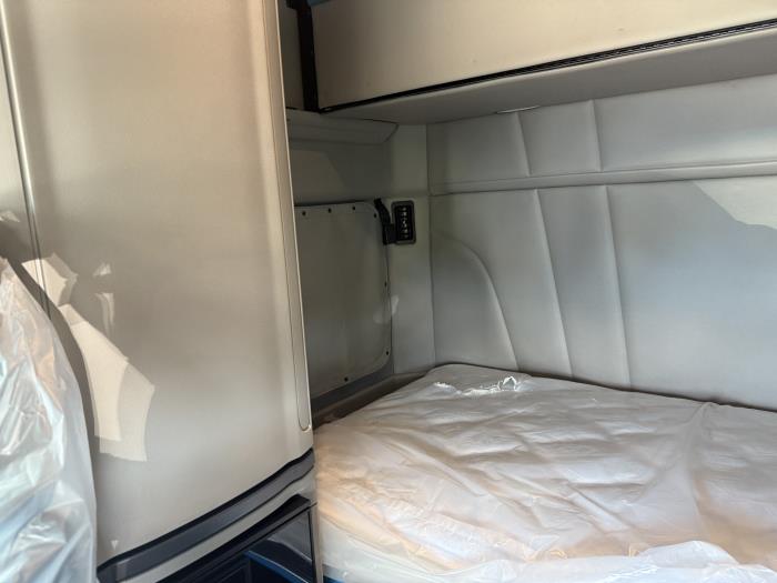 2026 Peterbilt 579-41