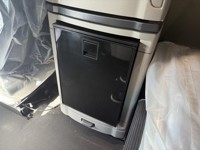 2026 Peterbilt 579-45