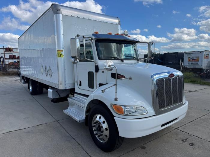 2020 Peterbilt 337-2