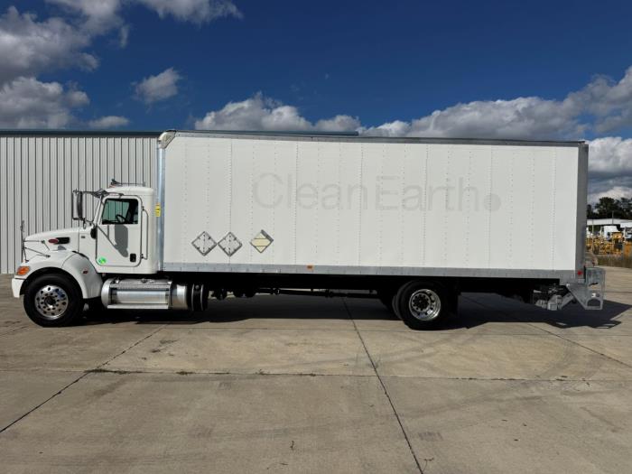 2020 Peterbilt 337-7