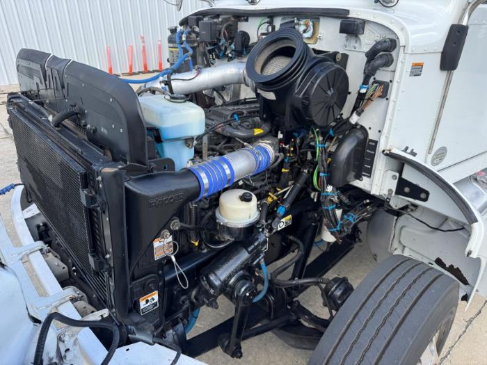 2020 Peterbilt 337-9