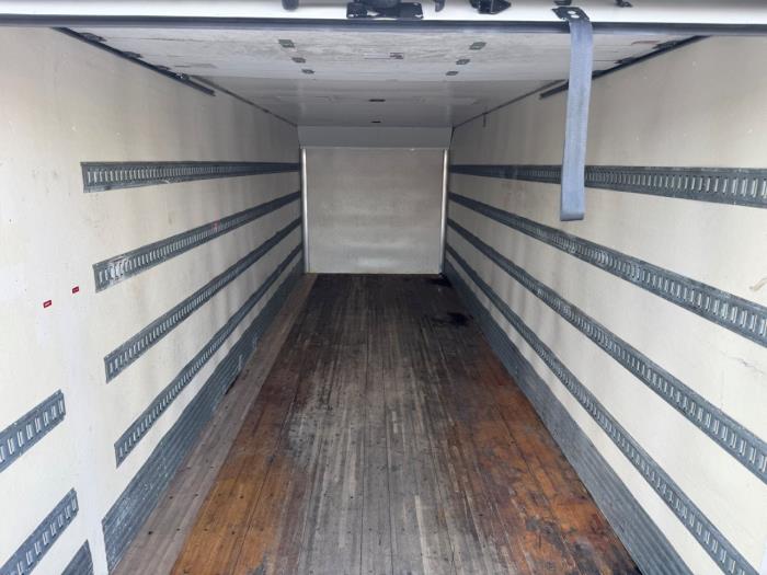 2020 Peterbilt 337-17