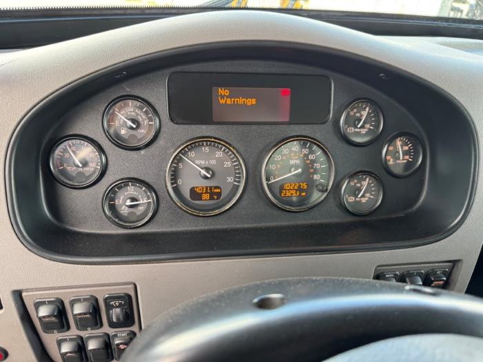 2020 Peterbilt 337-22