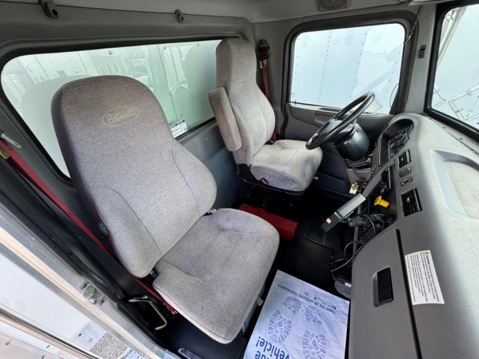 2020 Peterbilt 337-24