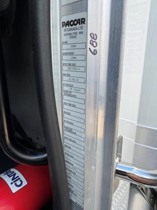 2020 Peterbilt 337-27