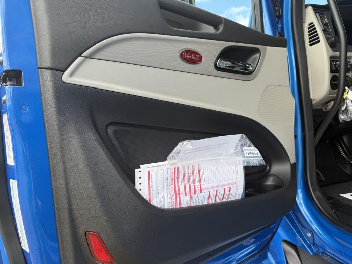 2026 Peterbilt 579-28