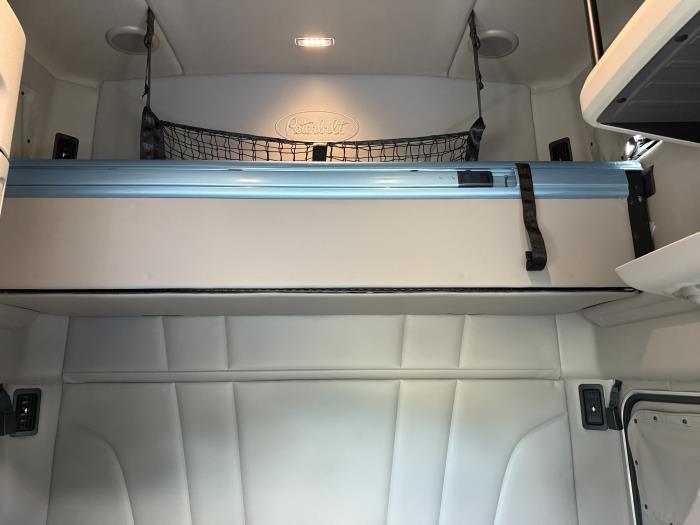 2026 Peterbilt 579-39