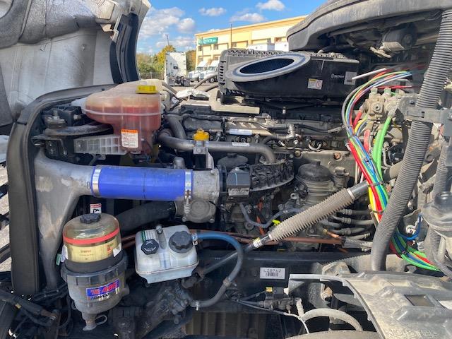 2020 Freightliner Cascadia-9 2020 Freightliner Cascadia-9