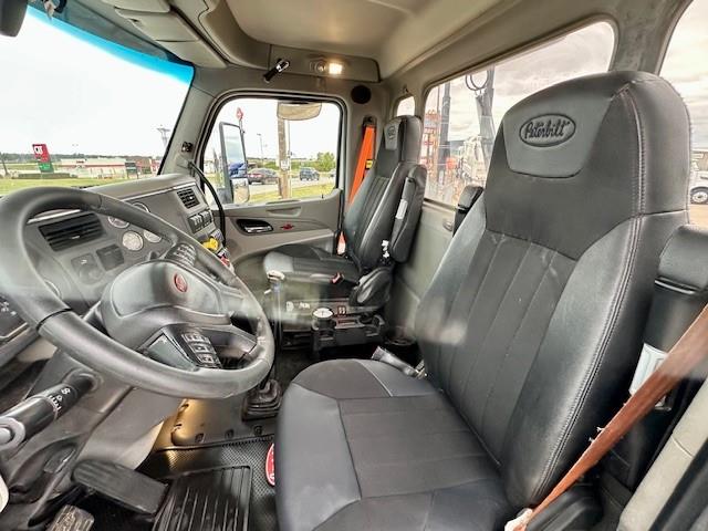 2020 Peterbilt 567-14