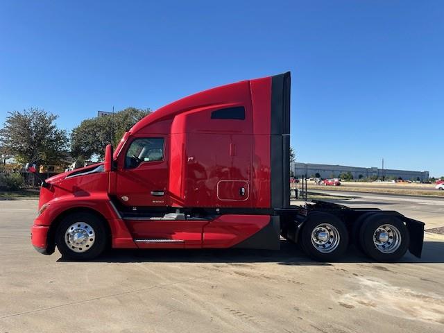 2024 Kenworth T680 photo 4