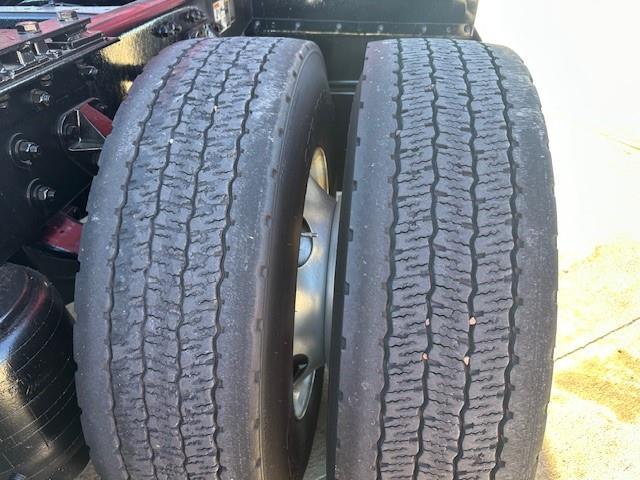 2024 Kenworth T680-23