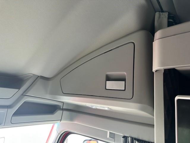 2024 Kenworth T680-40