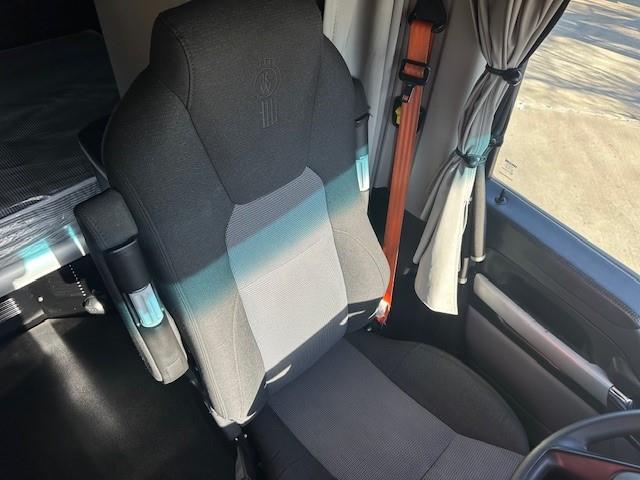 2024 Kenworth T680-53