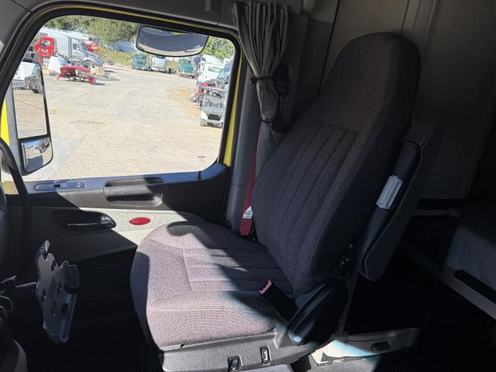 2024 Peterbilt 579-7