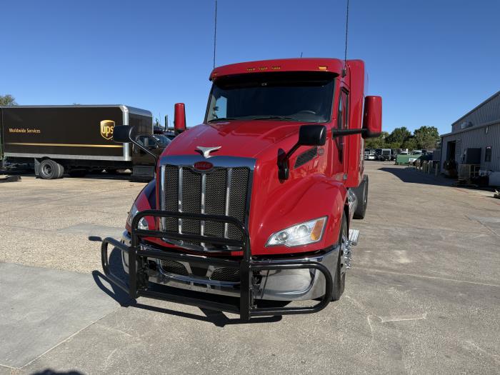 2022 Peterbilt 579-15