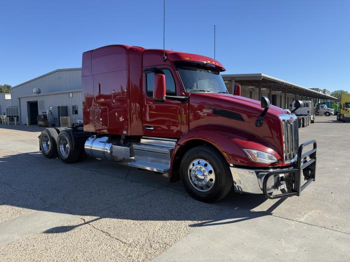 2022 Peterbilt 579-20