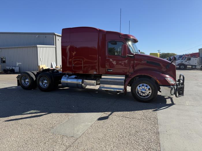 2022 Peterbilt 579-22