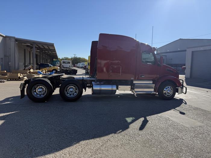 2022 Peterbilt 579-26
