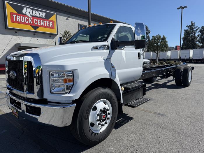 2026 Ford F-650-1