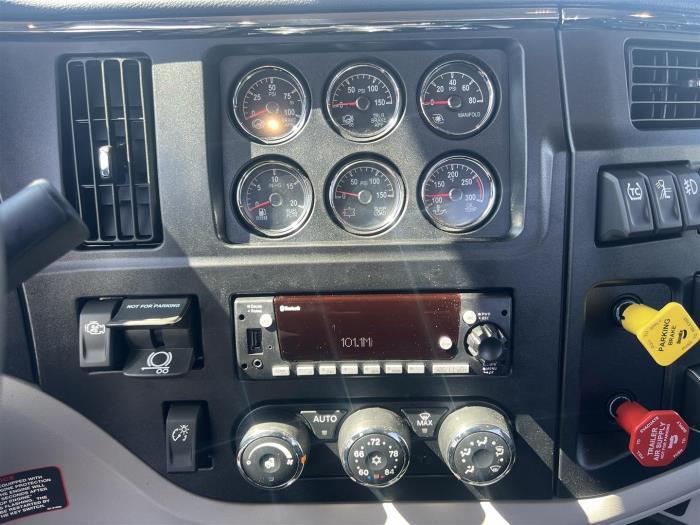 2026 Peterbilt 567-18