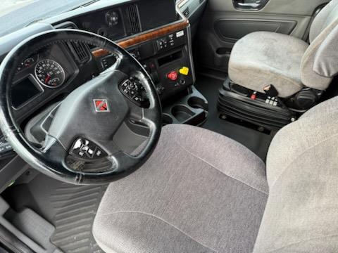 2022 International LT625-19