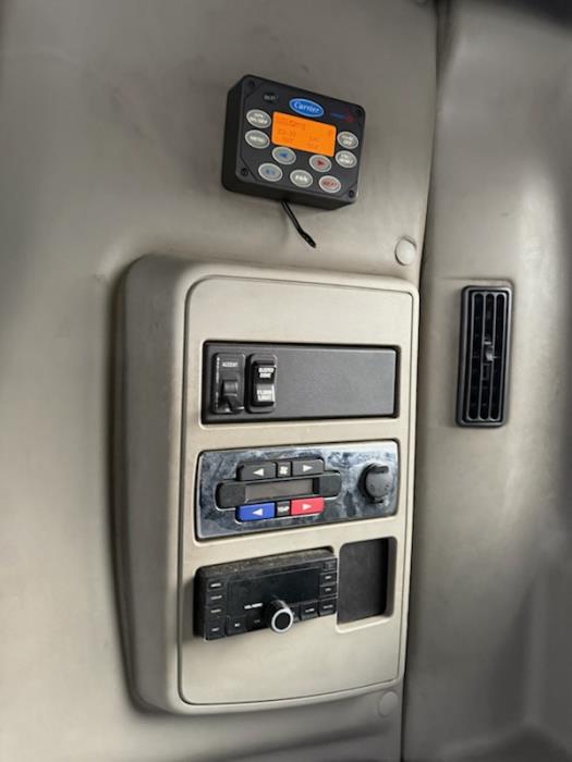 2022 International LT625-23