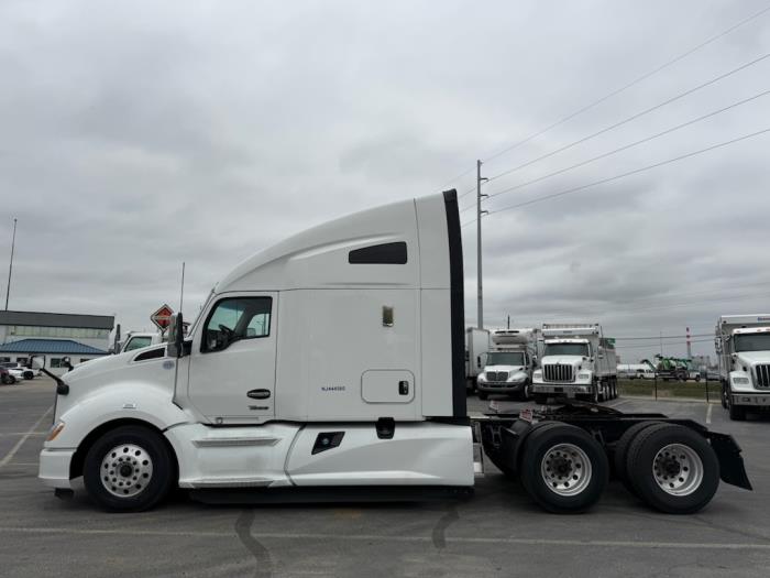 2022 Kenworth T680-6