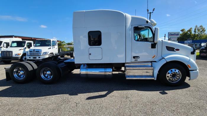 2022 Peterbilt 579-6