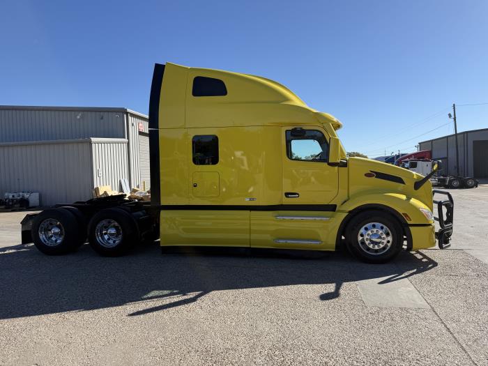 2024 Peterbilt 579-28