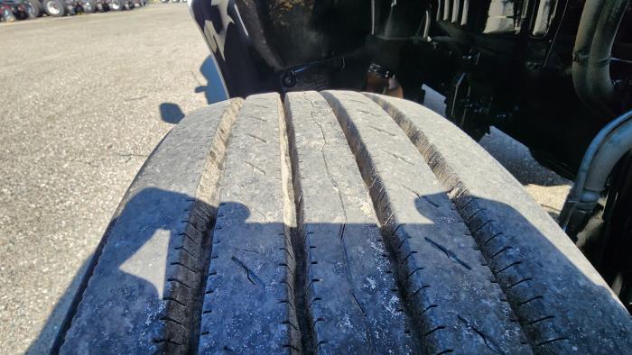 2022 Peterbilt 579-26