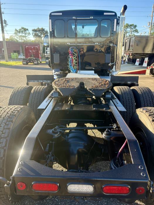 2022 Peterbilt 579-24