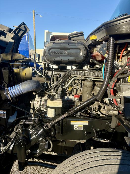 2022 Peterbilt 579-17