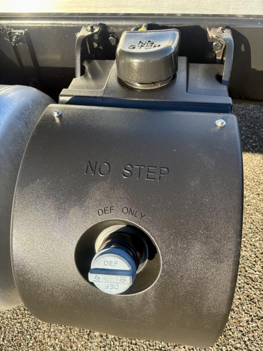 2022 Peterbilt 579-25