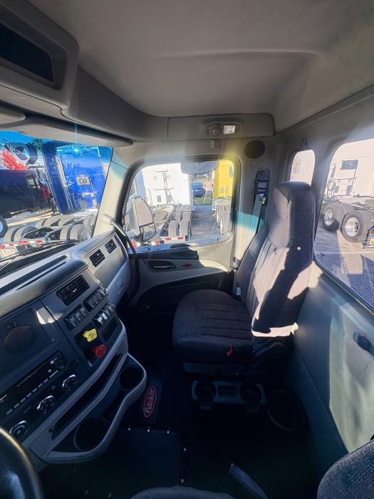 2022 Peterbilt 579-10
