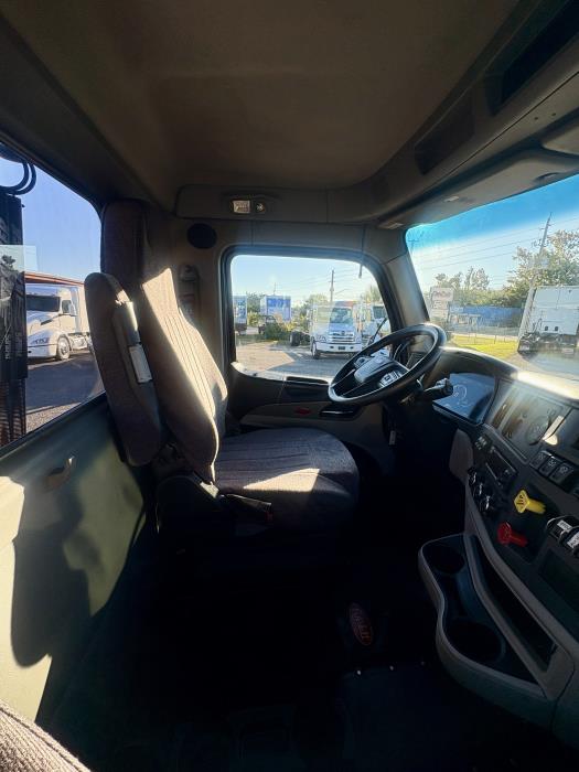 2022 Peterbilt 579-12