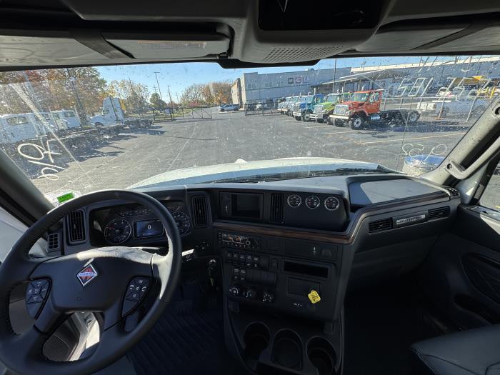 2026 International HX620-18