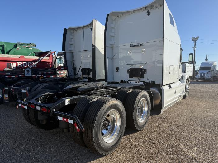 2026 Peterbilt 579-3