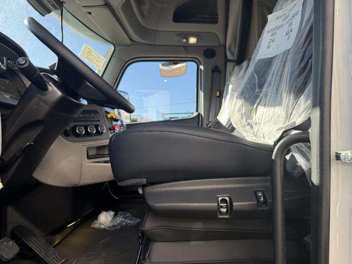 2026 Peterbilt 579-9