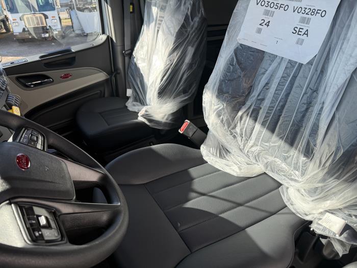 2026 Peterbilt 579-10