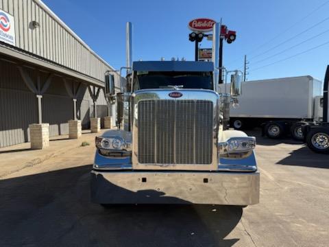 2026 Peterbilt 589-2