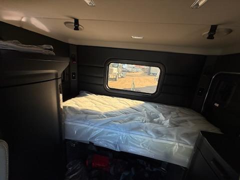 2026 Peterbilt 589-6