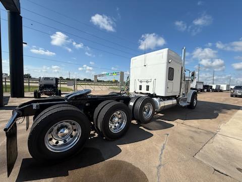 2026 Peterbilt 589-4