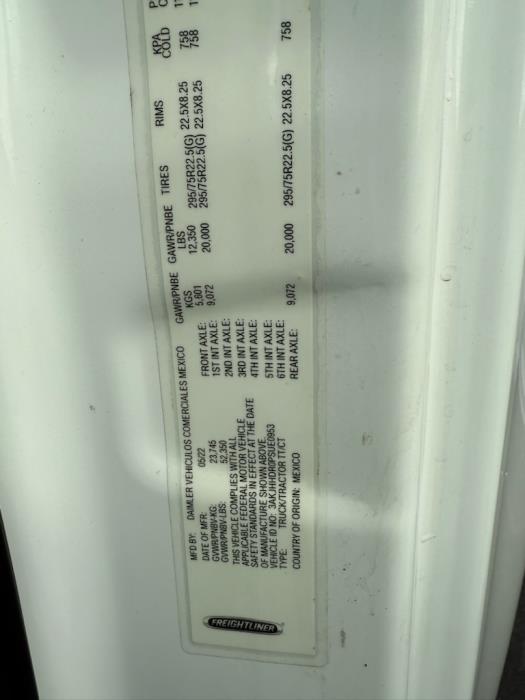 2023 Freightliner Cascadia-10