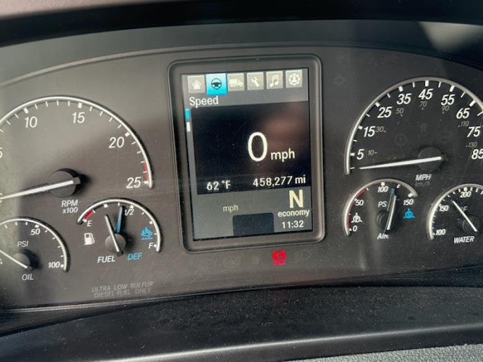 2023 Freightliner Cascadia-4