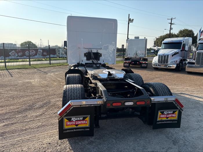 2024 Peterbilt 579-27