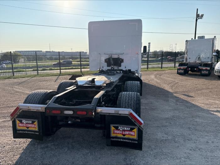 2024 Peterbilt 579-28