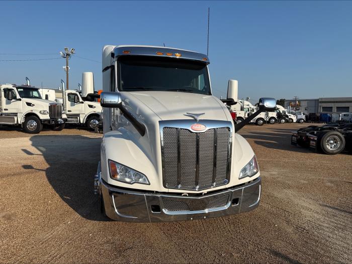 2024 Peterbilt 579-35